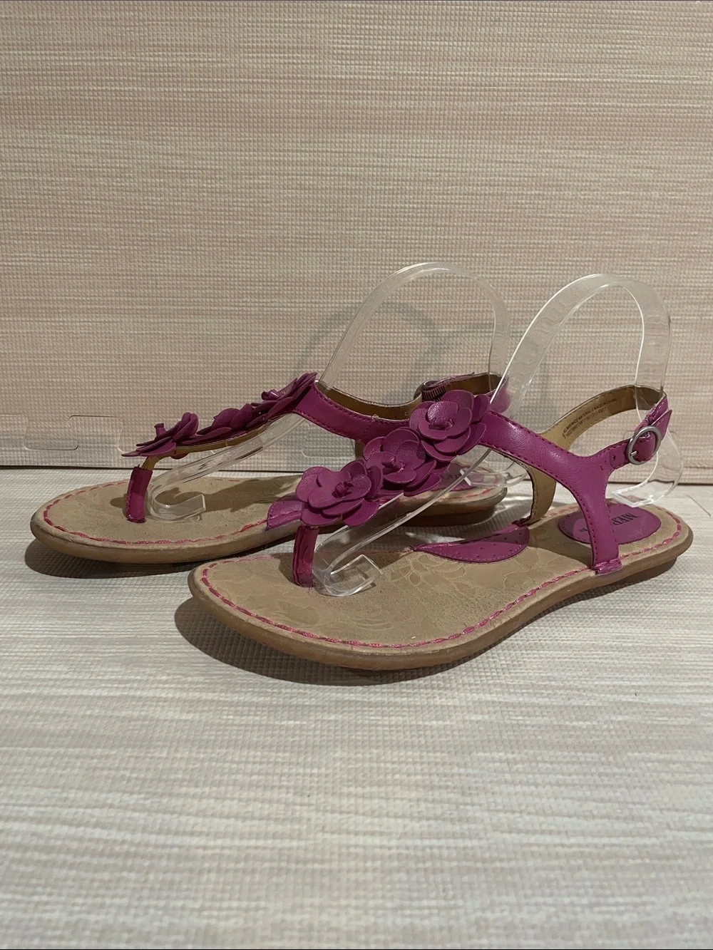 Merona Vegan Leather Fuschia Pink Floral T-Strap Sandals